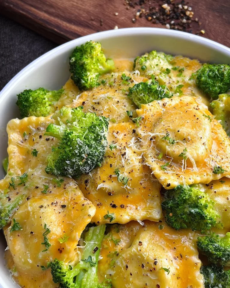 Cremige Ravioli Pfanne mit Brokkoli
