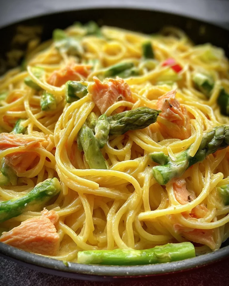 Spaghetti mit Lachs und Spargel