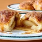 Süße Apfel-Ofenknödel mit Zucker-Zimt-Topping
